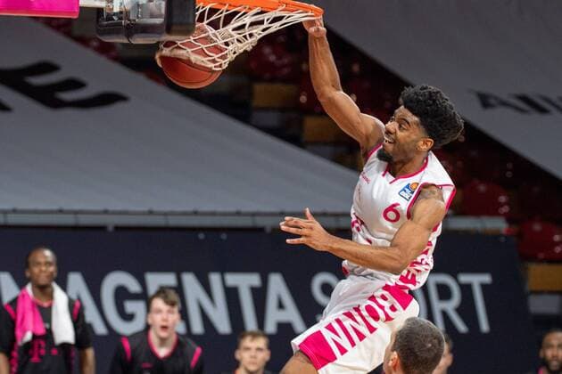 Sport Themen der Woche KW11 Sport Bilder des Tages Jalen Hudson 6 (Telekom Baskets Bonn), dunk, FC Bayern Basketball vs. Telekom Baskets Bonn, BBL, 16.03.2021 Muenchen Bayern Deutschland