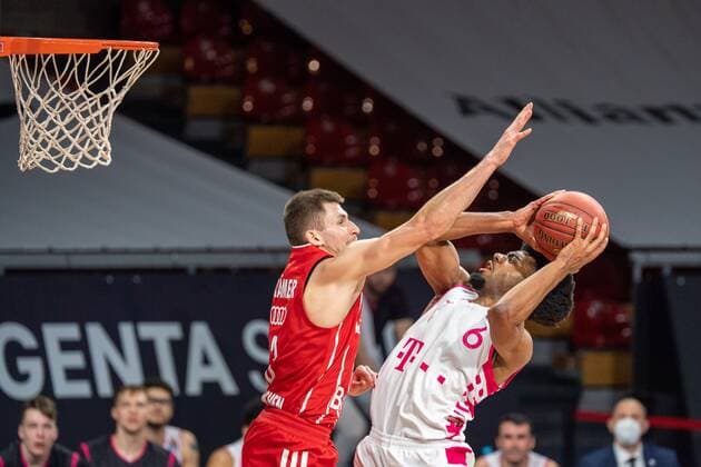 D. Kraemer 3 (FC Bayern), Jalen Hudson 6 (Telekom Baskets Bonn), FC Bayern Basketball vs. Telekom Baskets Bonn, BBL, 16.03.2021 Muenchen Bayern Deutschland