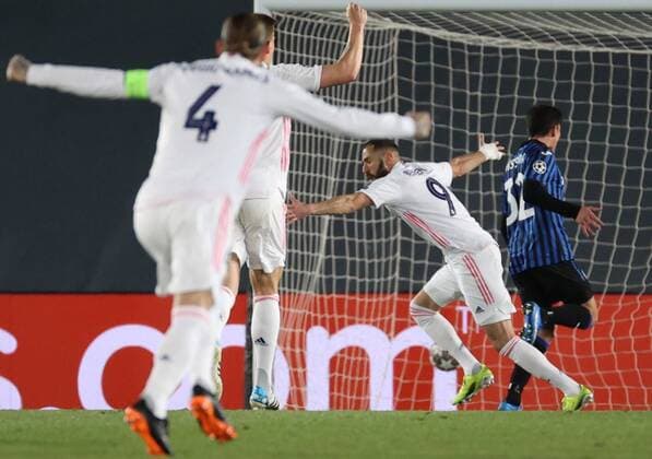 Sport Bilder des Tages Real Madrid s striker Karim Benzema (C) celebrates after scoring the 1-0 lead during the UEFA Champions League round of 16 second leg soccer match between Real Madrid and Atalanta held at Alfredo Di Stefano stadium, in Madrid, central Spain, 16 March 2021. Real Madrid vs Atalanta !ACHTUNG: NUR REDAKTIONELLE NUTZUNG!  Copyright: xJuanjoxMartinx GRAF6335 20210316-637515280156481035