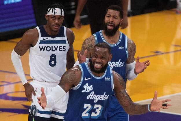 LeBron James 23 of the Los Angeles Lakers and teammate react to a no-call foul, during their regular season NBA, Basketball Herren, USA game with Minnesota Timberwolves at the Staples Center in Los Angeles, California, on 16 March 2021. Lakers vs Timberwolves !ACHTUNG: NUR REDAKTIONELLE NUTZUNG!  Copyright: xJAVIERxROJASx AME3425 20210317-637515639250805842