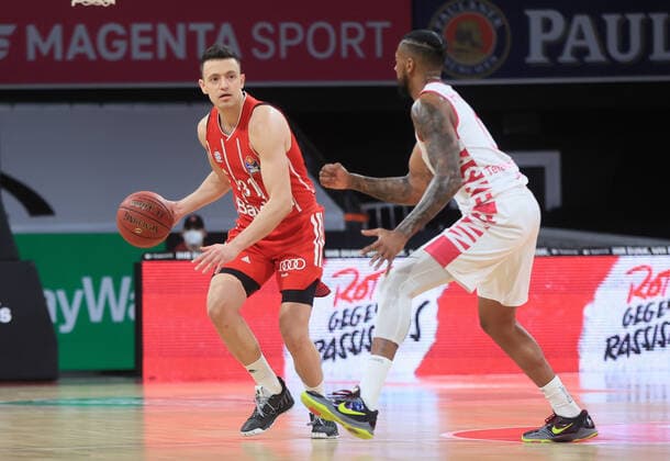 16.03.2021, FC Bayern Baskets vs Telekom Baskets Bonn, Audi Dome, Muenchen, im Bild: Zan Mark Sisko (FCB Basketball) vs Alex Hamilton (telekom baskets Bonn)