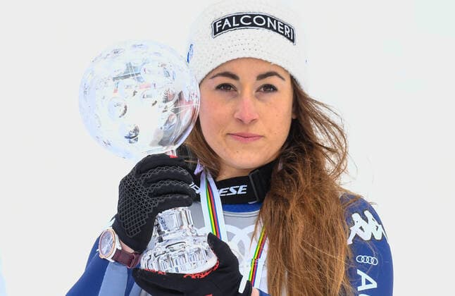 17.03.2021, Lenzerheide, SUI, FIS Weltcup Ski Alpin, Abfahrt, Damen, Siegerehrung, Weltcupwertung, im Bild Siegerin Abfahrts Weltcup der Damen Sofia Goggia (ITA during the winner ceremony for the women downhill Worldcup rating of FIS Ski Alpine World Cup finals in Lenzerheide, Switzerland on 2021 03 17.