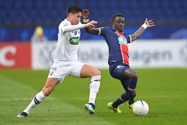 Idrissa Gueye (PSG)vs Luiz Araujo (Losc) FOOTBALL : PSG vs LOSC - 1 8 finale coupe de france - 17 03 2021 JBAutissier Panoramic 
