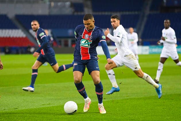 Kylian Mbappe (PSG) FOOTBALL : PSG vs LOSC - 1 8 finale coupe de france - 17 03 2021 JBAutissier Panoramic 