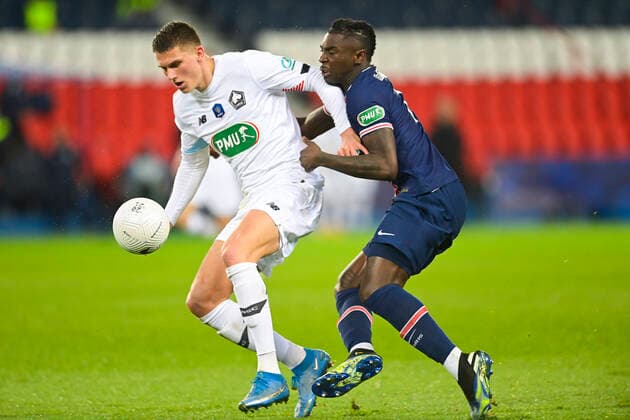 Moise Kean (PSG) vs Sven Botman (Losc) FOOTBALL : PSG vs LOSC - 1 8 finale coupe de france - 17 03 2021 JBAutissier Panoramic 