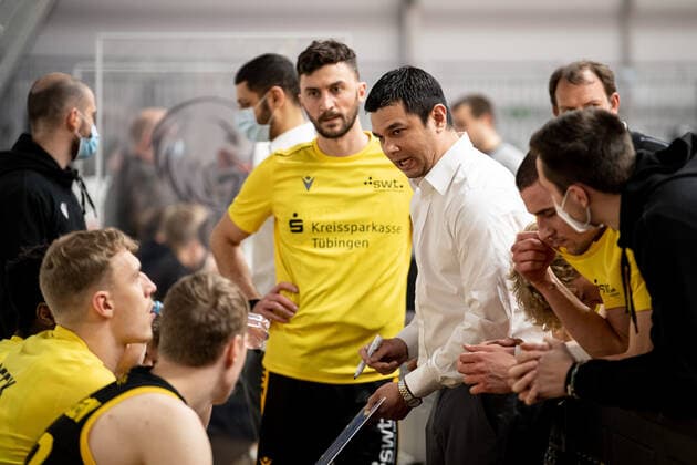 Daniel Jansson (Trainer, Tigers Tuebingen ) Ansprache vor dem Spiel, Nuernberg Falcons BC vs. Tigers Tuebingen, Basketball, Pro A, 17.03.2021, Nuernberg Falcons BC vs. Tigers Tuebingen, Basketball, Pro A, 17.03.2021 Nuernberg Copyright: xThomasxHahnx xEibner-Pressefotox EP_FAL