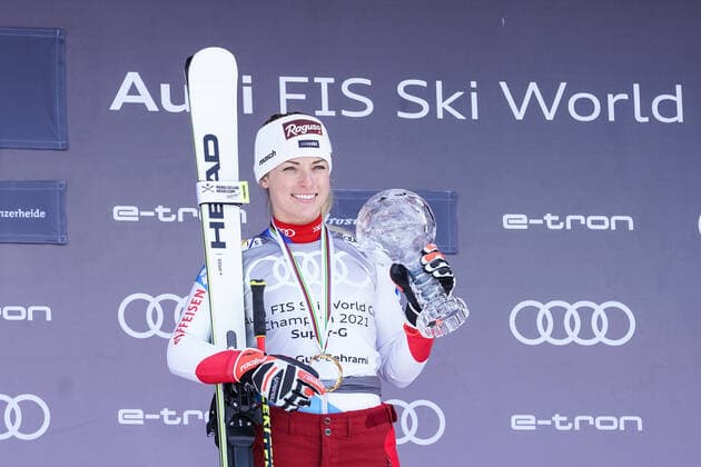 18.03.2021, Lenzerheide, Lenzerheide, Audi FIS Ski Weltcup Lenzerheide: Super G Siegerehrung, Lara Gut-Behrami (Schweiz) gewinnt vorzeitig den Super-G-Weltcup Lenzerheide Lenzerheide Graubünden Schweiz Copyright: xJustPictures.ch JarixPestelaccix