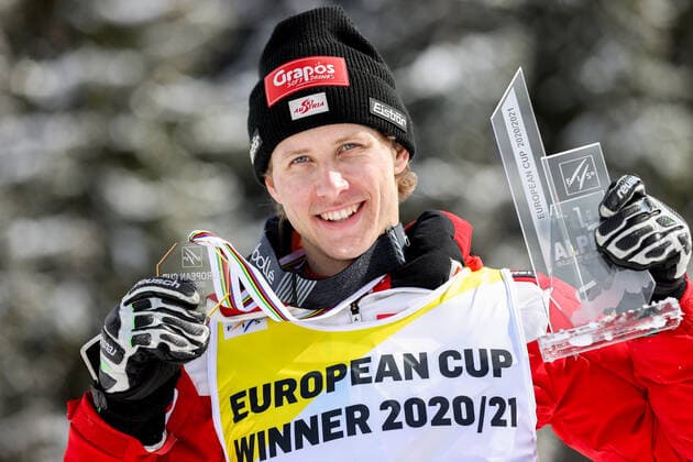 ALPINE SKIING - FIS EC Reiteralm SCHLADMING,AUSTRIA,18.MAR.21- ALPINE SKIING - FIS Europa Cup Final, award ceremony for the Giant Slalom Europa Cup, men. Image shows Dominik Raschner (AUT). Keywords: medal, trophy. GEPAxpictures xChristianxWalgram