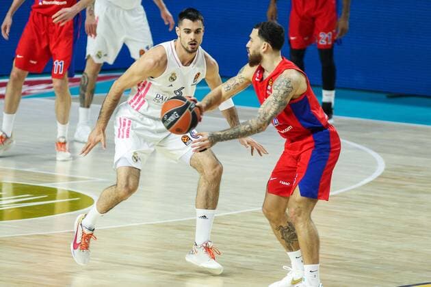 Mandatory Credit: Photo by Irina R Hipolito Shutterstock (11805729ad) Alberto Abalde of Real Madrid and Mike James of CSKA Moscow in action during Euroleague basketball match played between Real Madrid and PBC CSKA Moscow at Wizink Center stadium on March 18, 2021 in Madrid, Spain. Basket: Euroleague- Real Madrid v CSKA Moscow, Spain - 18 Mar 2021 Basket: Euroleague- Real Madrid v CSKA Moscow, Spain - 18 Mar 2021  Copyright: xIrinaxRxHipolito Shutterstockx 11805729ad