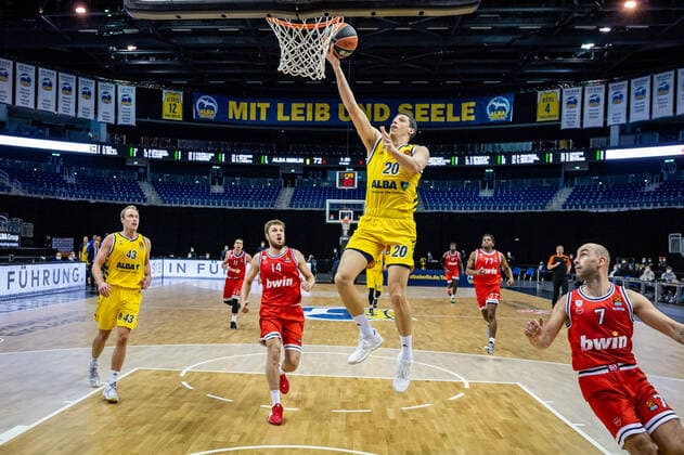 Basketball Berlin 18.03.2021 Saison 2020 2021 Euroleague Regular Season Alba Berlin - Olympiakos Piräus Simone Fontecchio (Alba Berlin, No.20)