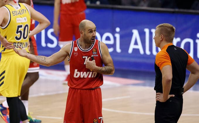 Vassilis Spanoulis, Referee Basketball EuroLeague Herren Saison 2020 2021 18.03.2021 ALBA Berlin vs. Olympiakos Piraeus Piräus