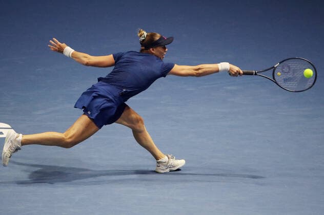 ST PETERSBURG, RUSSIA â€“ MARCH 19, 2021: Russiaâ€™s Vera Zvonareva returns a shot in a 2021 WTA, Tennis Damen Premier St Petersburg Ladies Trophy quarterfinal singles match against Russiaâ€™s Gasanova at Sibur Arena. Alexander Demianchuk TASS  TS0F9E1B