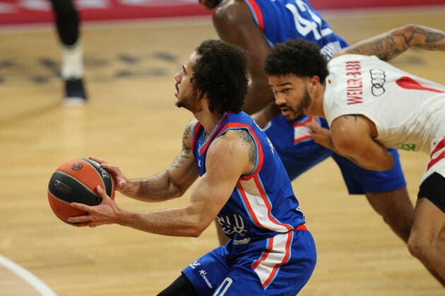 Shane Larkin (Istanbul) GER, FC Bayern Basketball vs. Anadolu Efes Istanbul, Basketball, EuroLeague, 30. Spieltag, Saison 2020 2021, 19.03.2021, GER, FC Bayern Basketball vs. Anadolu Efes Istanbul, Basketball, EuroLeague, 30. Spieltag, Saison 2020 2021, 19.03.2021, Muenchen Copyright: xEIBNER MarcelxEngelbrechtx EP_EER