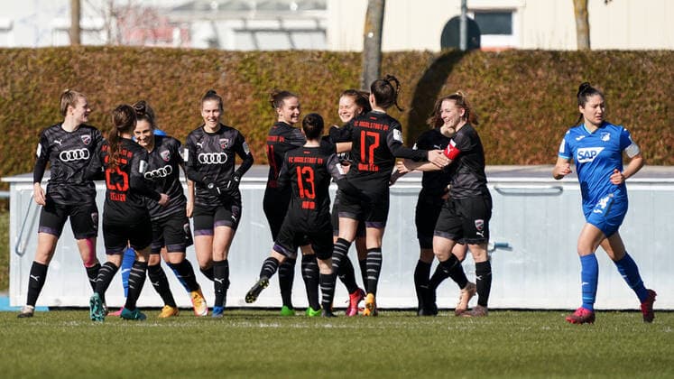 Spielerinnen vom FC Ingolstadt 04, jubeln über das Tor zum 0:1, Jubel, Torjubel, Torerfolg, celebrate the goal, goal, celebration, Jubel ueber das Tor, optimistisch, Spielszene, Highlight, Action, Aktion, 20.03.2021, Sinsheim (Deutschland), Fussball, 2. Frauen-Bundesliga Süd, TSG 1899 Hoffenheim II (U20) - FC Ingolstadt, DFB DFL REGULATIONS PROHIBIT ANY USE OF PHOTOGRAPHS AS IMAGE SEQUENCES AND OR QUASI-VIDEO.