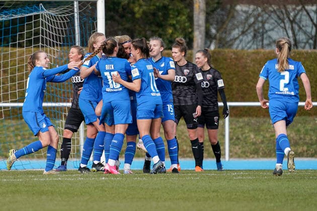 Spielerinnen der TSG 1899 Hoffenheim II (U20) jubeln über das Tor zum 3:3, Jubel, Torjubel, Torerfolg, celebrate the goal, goal, celebration, Jubel ueber das Tor, optimistisch, Spielszene, Highlight, Action, Aktion, 20.03.2021, Sinsheim (Deutschland), Fussball, 2. Frauen-Bundesliga Süd, TSG 1899 Hoffenheim II (U20) - FC Ingolstadt, DFB DFL REGULATIONS PROHIBIT ANY USE OF PHOTOGRAPHS AS IMAGE SEQUENCES AND OR QUASI-VIDEO.