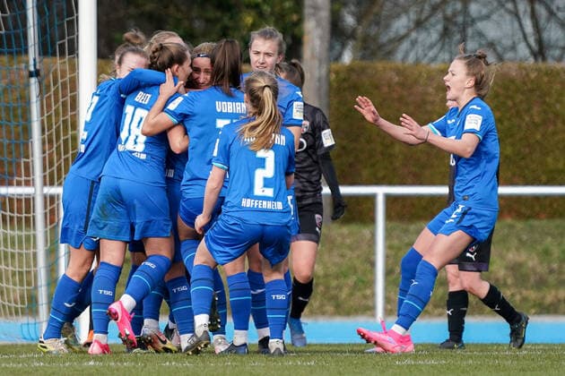 Spielerinnen der TSG 1899 Hoffenheim II (U20) jubeln über das Tor zum 3:3, Jubel, Torjubel, Torerfolg, celebrate the goal, goal, celebration, Jubel ueber das Tor, optimistisch, Spielszene, Highlight, Action, Aktion, 20.03.2021, Sinsheim (Deutschland), Fussball, 2. Frauen-Bundesliga Süd, TSG 1899 Hoffenheim II (U20) - FC Ingolstadt, DFB DFL REGULATIONS PROHIBIT ANY USE OF PHOTOGRAPHS AS IMAGE SEQUENCES AND OR QUASI-VIDEO.