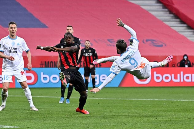 09 DARIO BENEDETTO (OM) - RETOURNE ACROBATIQUE FOOTBALL : Nice vs Marseille - Ligue 1 Uber Eats - 20 03 2021 FEP Panoramic 