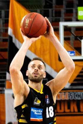 Jonas Wohlfarth-Bottermann (MHP Riesen Ludwigsburg 18) GER, Ratiopharm Ulm vs. MHP Riesen Ludwigsburg, easycredit 1.Bundesliga Basketball, 24.Spieltag, Saison 2020 21, 20.03.2021 Ratiopharm Ulm vs. MHP Riesen Ludwigsburg, 1.Basketball Bundesliga Neu-Ulm Copyright: xEibner-Pressefoto RogerxBuerkex EP_EER