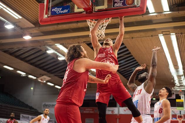 easyCredit Basketball Bundesliga; JobStairs Giessen 46ers - s.Oliver Wuerzburg, 20.03.21 Ferdinand Zylka ( 10 Giessen 46ers), John Bryant ( 54 Giessen 46ers) Murphy Holloway ( 31 Wuerzburg), Sporthalle Giessen-Ost Giessen, 20.03.21 Copyright: xBEAUTIFULxSPORTS Roeczeyx