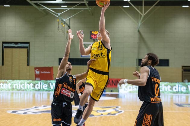 Elias Valtonen (Tigers Tübingen, 19)¨¨Tigers Tübingen vs. Wiha Panthers Schwenningen, 2. Basketball, Bundesliga, Pro A, Barmer 2 Basketball, Spieltag 7, Spielzeit 2020 2021, 20.03.2021, ¨¨ Tigers Tübingen - Wiha Panthers Schwenningen, Basketball, 2. Bundesliga, Barmer 2 Basketball, Spieltag 7, Spielzeit 2020 2021, 20.03.2021 Rottenburg am Neckar Copyright: xDennisxDuddek xEibnerxPressefotox EP_DDU