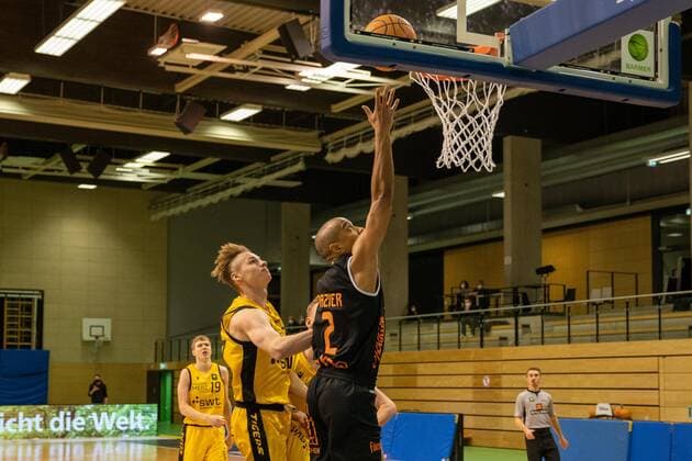 Chris Frazier (Wiha Panthers Schwenningen 2)¨¨¨Tigers Tübingen vs. Wiha Panthers , 2. Basketball, Bundesliga, Pro A, Barmer 2 Basketball, Spieltag 7, Spielzeit 2020 2021, 20.03.2021, ¨¨ Tigers Tübingen - wiha Panthers, Basketball, 2. Bundesliga, Barmer 2 Basketball, Spieltag 7, Spielzeit 2020 2021, 20.01.2021 Rottenburg am Neckar Copyright: xNinaxSander xEibnerxPressefotoxIx EP_NSR