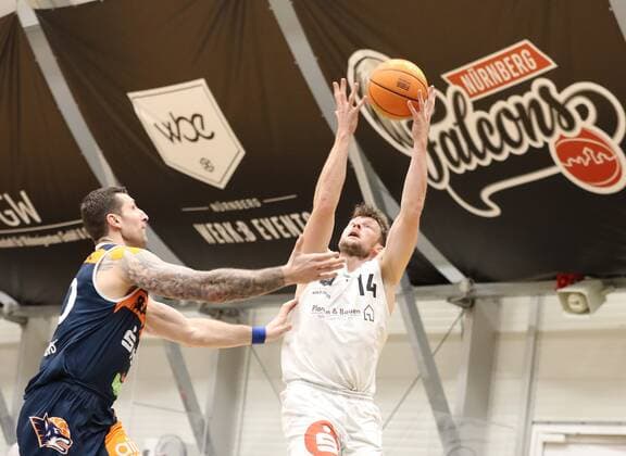 20.03.2021 - Basketball - Saison 2019 2020 - 2. Bundesliga Pro-A - 27. Spieltag: Nürnberg Falcons Basketball Club NBC - Rostock Seawolves - DaMa - Ronalds Takis (30, Rostock Seawolves ) Sebastian Schröder Schroeder (14, Nürnberg Falcons BC NBC )