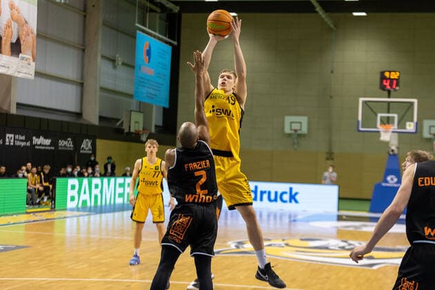 Elias Valtonen (Tigers Tübingen, 19)¨¨Tigers Tübingen vs. Wiha Panthers Schwenningen, 2. Basketball, Bundesliga, Pro A, Barmer 2 Basketball, Spieltag 7, Spielzeit 2020 2021, 20.03.2021, ¨¨ Tigers Tübingen - Wiha Panthers Schwenningen, Basketball, 2. Bundesliga, Barmer 2 Basketball, Spieltag 7, Spielzeit 2020 2021, 20.03.2021 Rottenburg am Neckar Copyright: xDennisxDuddek xEibnerxPressefotox EP_DDU
