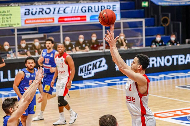 rechts Dominic Lockhart (Brose Bamberg, 03) MBC Mitteldeutscher BC - Brose Bamberg, easyCredit Basketball Bundesliga, Saison 2020-2021, 24. Spieltag, Weißenfels, Germany, 20.03.2021, - Copyright: DanielxLöb