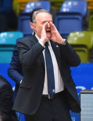 21.03.2021, xhbx, Basketball BBL Bundesliga, Frankfurt Skyliners - Alba Berlin emspor, v.l. Trainer Aito Garcia Reneses (Alba Berlin) (DFL DFB REGULATIONS PROHIBIT ANY USE OF PHOTOGRAPHS as IMAGE SEQUENCES and or QUASI-VIDEO) Frankfurt am Main