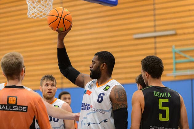 Will DANIELS (6 Eisbaeren Bremerhaven) ; Eisbären Bremerhaven vs Team Ehingen Urspring, Basketball, 2. Bundesliga ProA, 21.03.2021, 27. Spieltag, Saison 2020 2021, Bremerhaven, Trainingscenter Amerikaring ; Copyright: xErikxHillmer EIBNERx EP_ehr Eisbären Bremerhaven vs Team Ehingen Urspring, Basketball, 2. Bundesliga ProA, 21.03.2021, 27. Spieltag, Saison 2020 2021 Bremerhaven Copyright: xErikxHillmer EIBNERx EP_ehr