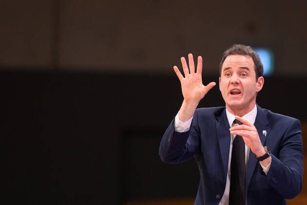BG Göttingen - Telekom Baskets Bonn 21.03.2021, Basketball-Bundesliga easyCredit-BBL, Saison 2020 2021, Hauptrunde, 24. Spieltag, BG Göttingen - Telekom Baskets Bonn. Bonns Trainer William Voigt. Göttingen Niedersachsen Deutschland