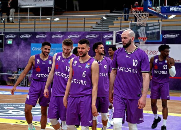 GSD zje123 Saison 2020 21 Easy credit Basketball Bundesliga BG Göttingen - Telekom Baskets Bonn Göttingens Jubel Humba
