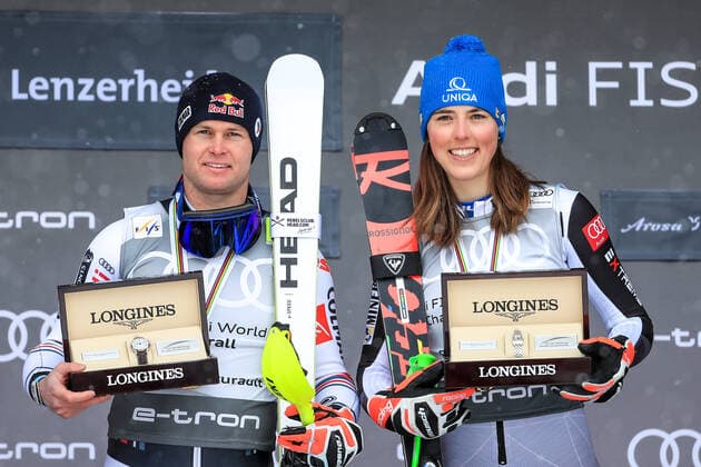 ALPINE SKIING - FIS WC Final Lenzerheide LENZERHEIDE,SWITZERLAND,21.MAR.21- ALPINE SKIING - FIS World Cup Final, men, award ceremony for the overall World Cup. Image shows the rejoicing of Alexis Pinturault (FRA) and Petra Vlhova (SVK). Keywords: medal, crystal globe. GEPAxpictures xMarioxBuehner