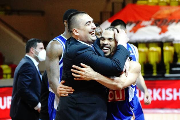 Joie - Dejan Milojevic (Coach de Buducnost Podgorica) - Justin Cobbs (Buducnost Podgorica) BASKETBALL : Monaco vs FK Buducnost Podgorica - Eurocoupe - Monaco - 23 03 2021 NorbertScanella PanoramiC 