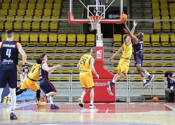 Deandre Lansdowne 8 SIG Strasbourg vs AEK Basketball Champions League BASKETBALL : SIG Strasbourg vs AEK Athenes - 23 03 2021 ElyxandroCEGARRA PANORAMIC 