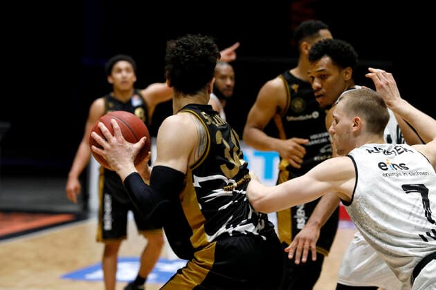 24.03.2021, easyCredit Basketball Bundesliga, BBL, Saison 2020 2021, Herren, Chemnitz Niners - Basketball Löwen Braunschweig Gavin Schilling, Basketball Löwen Braunschweig Chemnitz Messe Chemnitz Sachsen Germany