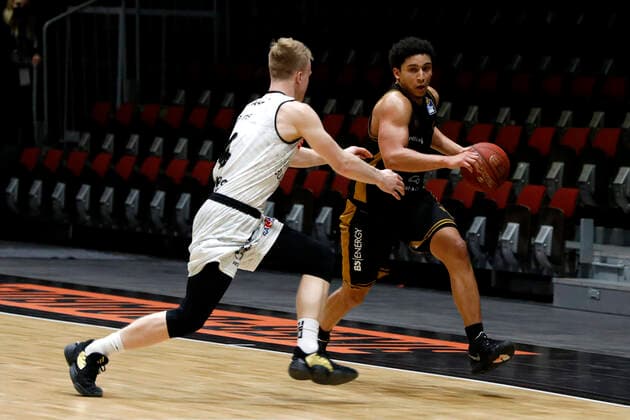 24.03.2021, easyCredit Basketball Bundesliga, BBL, Saison 2020 2021, Herren, Chemnitz Niners - Basketball Löwen Braunschweig Luis Figge, Niners Chemnitz, Jan Niklas Wimberg, Niners Chemnitz Chemnitz Messe Chemnitz Sachsen Germany