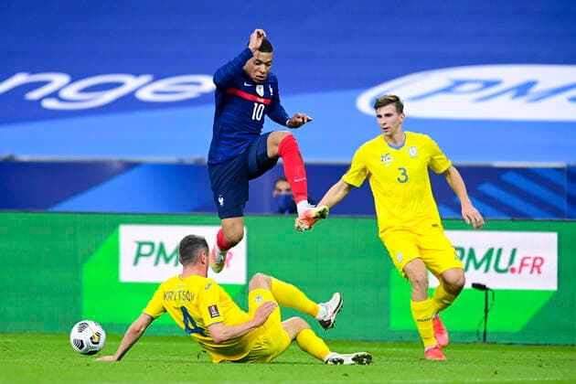 MBAPPE KYLIAN (France) vs Serhhiy Kryvtsov (Ukraine) FOOTBALL : France vs Ukraine - Eliminatoires coupe du Monde 2022 - 24 03 2021 JBAutissier Panoramic 