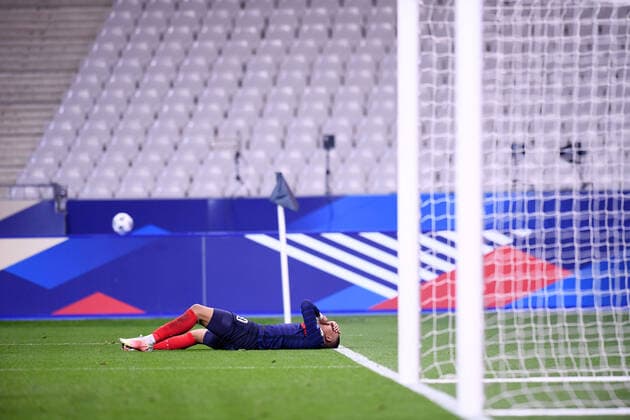 10 KYLIAN MBAPPE (FRA) - BLESSURE - DECEPTION FOOTBALL : France vs Ukraine - Qualifications Coupe du Monde 2022 - 24 03 2021 FEP Panoramic 