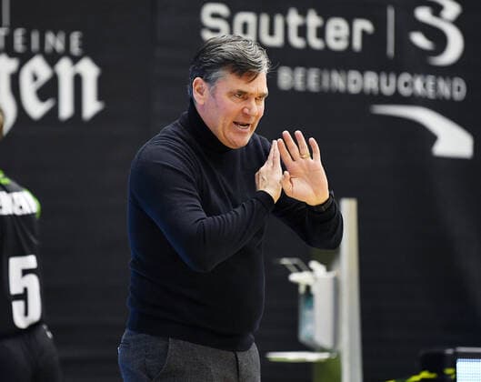 Basketball 2. Bundesliga 2020 2021 15. Spieltag in Rottenburg in der Volksbank Arena 24.03.2021 Tigers Tuebingen - Gladiators Trier Trainer Marco van den Berg (Trier)