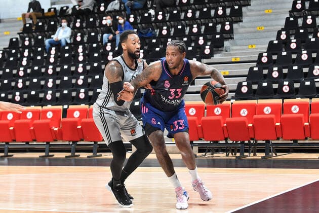 David Lighty (asvel) vs Trey Thompkins (real madrid) BASKETBALL : LDLC ASVEL vs Real Madrid - Euroleague - 25 03 2021 FredericChambert Panoramic 