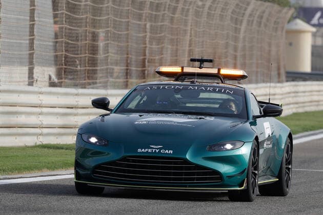 safety car, during Formula 1 Gulf Air Bahrain Grand Prix 2021 from March 26 to 28, 2021 on the Bahrain International Circuit, in Sakhir, Bahrain FORMULE 1 : Grand prix du Bahrein - Sakhir - Preparation - 25 03 2021 DPPI Panoramic 