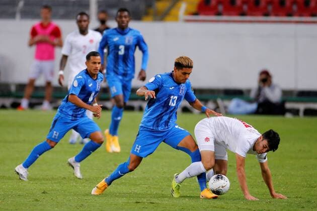 Luis Palma (R) of Honduras in action against Patrick Metcalfe of Canada during the CONCACAF Men s Olympic Qualification tournament soccer match at Jalisco Stadium in Guadalajara, Mexico, 25 March 2021. Honduras vs. Canada !ACHTUNG: NUR REDAKTIONELLE NUTZUNG!  Copyright: xFranciscoxGuascox AME5694 20210326-637523332853953546