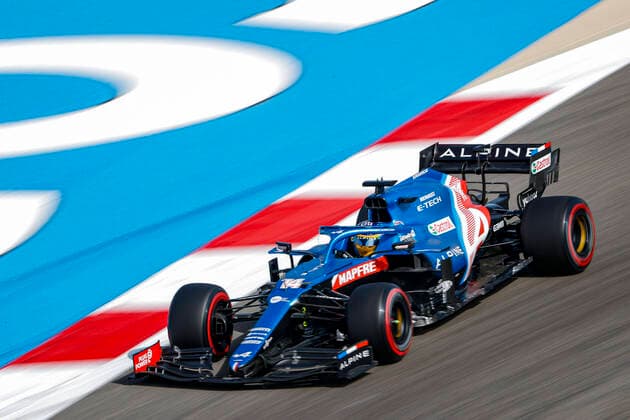 14 ALONSO Fernando (spa), Alpine F1 A521, action during Formula 1 Gulf Air Bahrain Grand Prix 2021 from March 26 to 28, 2021 on the Bahrain International Circuit, in Sakhir, Bahrain FORMULE 1 : Grand prix du Bahrein - Sakhir - 26 03 2021 DPPI Panoramic 