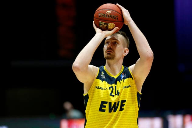 26.03.2021, easyCredit Basketball Bundesliga, BBL, Saison 2020 2021, Herren, Chemnitz Niners - EWE Basket Oldenburg Rasid Mahalbasic, EWE Baskets Oldenburg Chemnitz Messe Chemnitz Sachsen Germany