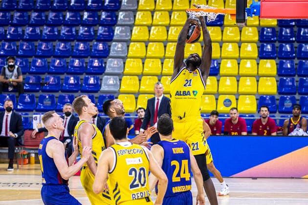 Euroliga F.C.Barcelona - Alba Berlin Temporada Regular 2020-21 Ronda 31 FC Barcelona, Barca 21, KOUMADJE CRISTO, Alba Berlin, , ALBA BERLÍN 26 DE MARZO DE 2021, HORA LOCAL: 21:00 PALAU BLAUGRANA Árbitros: LATISEVS, OLEGS; BISSANG, JOSÉ; KARDUM, LUKA Copyright: xBEAUTIFULxSPORTS Cuadradox