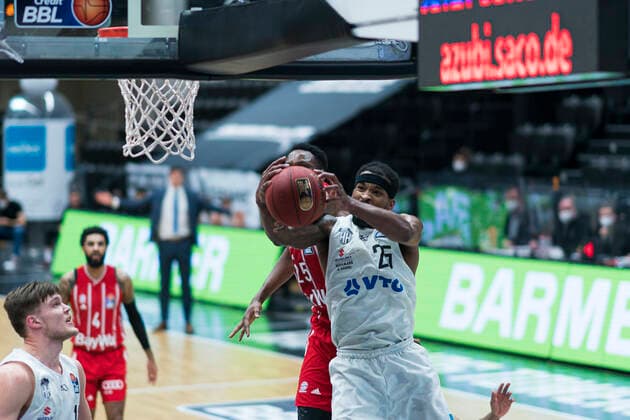 easyCredit Basketball Bundesliga, Hamburg, 27.03.2021 easyCredit Basketball Bundesliga, Hamburg Towers vs. FC Bayern Muenchen Basketball, Rebound Terry Allen ( 25 Hamburg Towers) Copyright: xBEAUTIFULxSPORTS Mohwinkelx