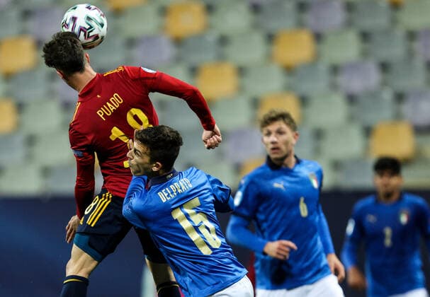 MARIBOR, SLOVENIA - MARCH 27: Javier Puado of Spain vs Enrico Del Prato of Italy during the 2021 UEFA European Under-21 Championship Group B match between Spain and Italy at Stadion Ljudski vrt on March 27, 2021 in Maribor, Slovenia. (Photo by Vid Ponikvar Sportida) SPO, SOC, FOI  Copyright: xSportida