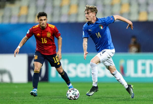 MARIBOR, SLOVENIA - MARCH 27: Manu Garcia of Spain vs Nicolo Rovella of Italy during the 2021 UEFA European Under-21 Championship Group B match between Spain and Italy at Stadion Ljudski vrt on March 27, 2021 in Maribor, Slovenia. (Photo by Vid Ponikvar Sportida) SPO, SOC, FOI  Copyright: xSportida