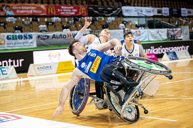 RBBL; RSV Lahn-Dill - BG Baskets Hamburg, 27.03.21 Simon Brown ( 5 RSV Lahn-Dill), Mareike Miller ( 4 BG Baskets Hamburg), Alireza Ahmadi ( 10 BG Baskets Hamburg, Spielertrainer) Rittal Arena, Wetzlar, 27.03.21 Copyright: xBEAUTIFULxSPORTS Roeczeyx